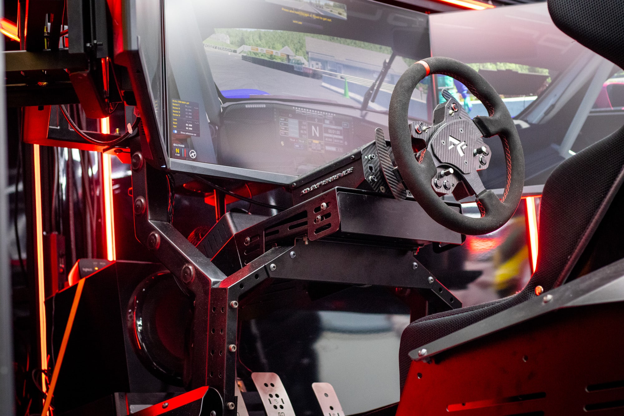 M1 Circuit Racing triple-screen simulator cockpit